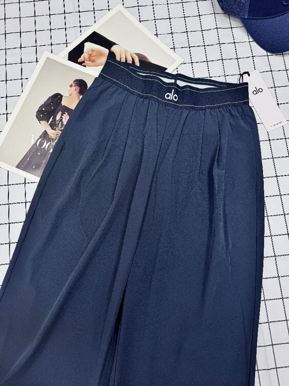 ALO Yoga Navy Blue Pants 😎 Suit Up Trouser, High Rise 30" Inseam Straight Leg - Picture 2 of 8